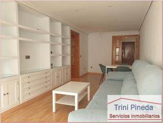 Location Appartement  Calle virgen de luján. Piso en los remedios de 3 dormitorios y 1 baño. amueblado. larga