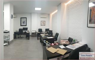 Lloguer Local Comercial  Calle santas patronas. ¿busca local para actividad profesional en el centro de sevilla?