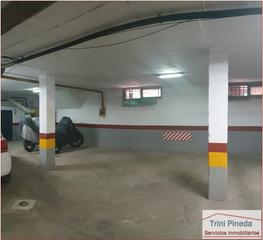 Alquiler Parking coche en Calle gravina 11. Plaza de garaje en el centro de sevilla, concretamente en la cal