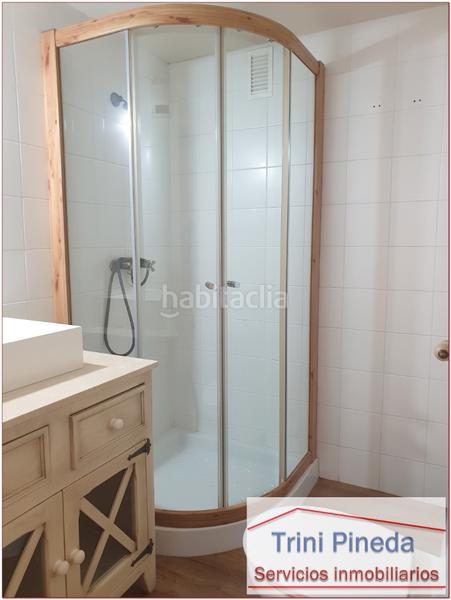 Foto 0057b6dc-5ae9-4d39-b65f-11bf72736118. Semi detached house with fireplace parking pool in Sevilla