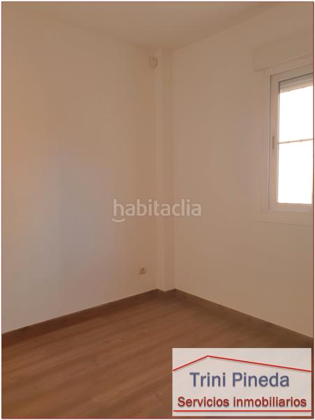 Foto 620a1b90-68a1-4c97-9d33-245e94d94745. Semi detached house with fireplace parking pool in Sevilla