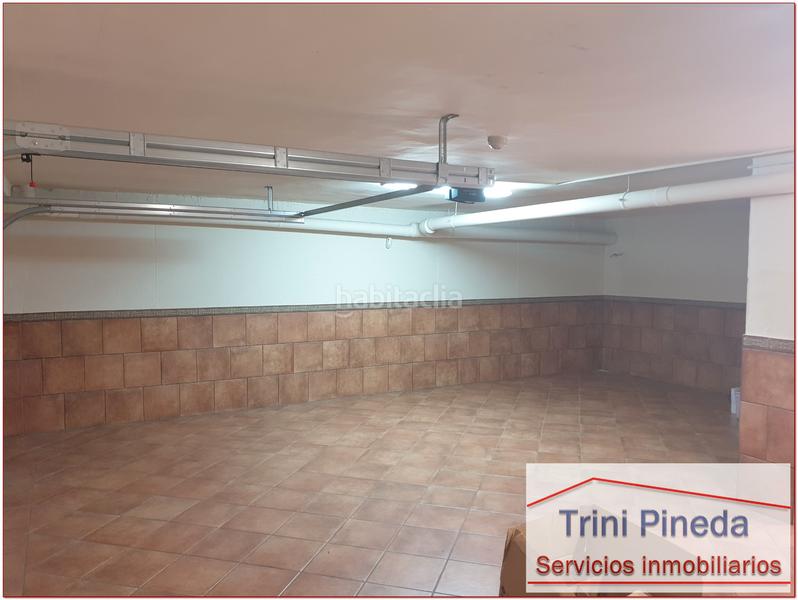 Foto adf07844-71be-4583-b6c9-d37e48e2e4b9. Semi detached house with fireplace parking pool in Sevilla