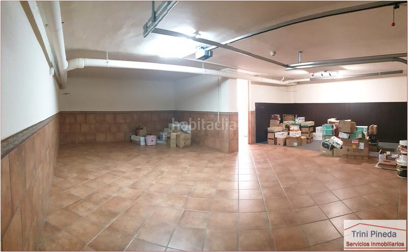 Foto dfd59ae6-932f-4893-9fa3-5ddf1ed58a90. Semi detached house with fireplace parking pool in Sevilla