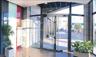 Miete Geschäftsraum  Perez llácer. Local en edificio oficinas en alfafar
