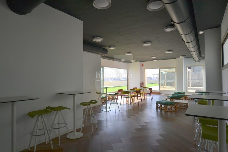 Foto 2901a711-3d59-48a6-a1e8-46bcf7cf5e55. Rent office space with heating in Barrio de Campanar Valencia