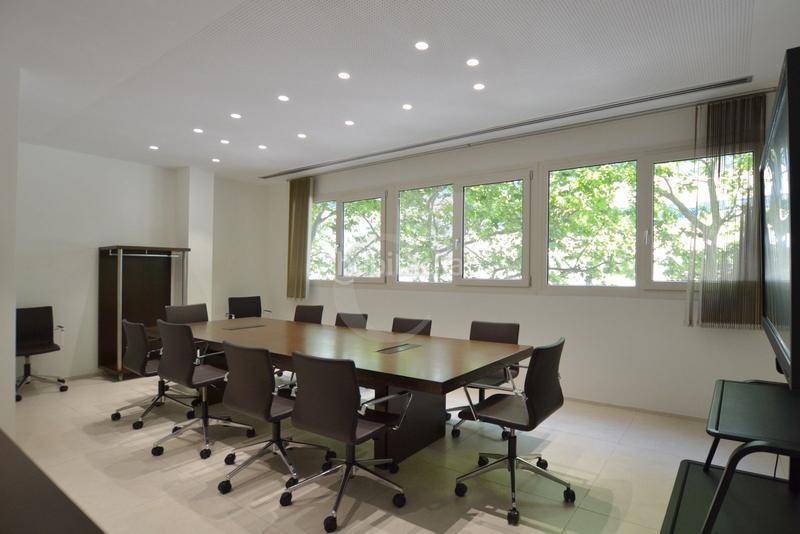 Foto 40d256cd-0b90-432a-812e-585c697e1fed. Rent office space with heating in Barrio de Campanar Valencia