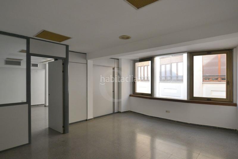 Foto 99b1a8ee-65a8-4b1e-b2d0-6fa5ddb00a79. Lloguer oficina a Sant Francesc Valencia