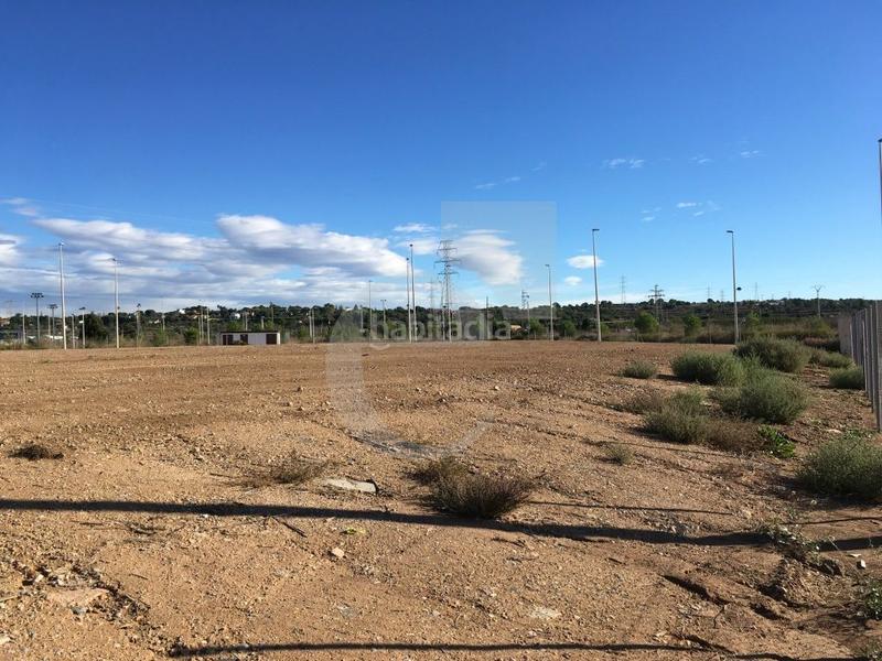Foto ab1d821f-28b8-47b1-b171-6495e7f0504a. Terreno residencial solar industrial terciario en Bétera