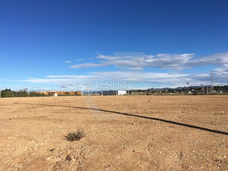 Foto d8b544e7-07cc-4c27-b83a-f8b49df0846f. Terreno residencial solar industrial terciario en Bétera