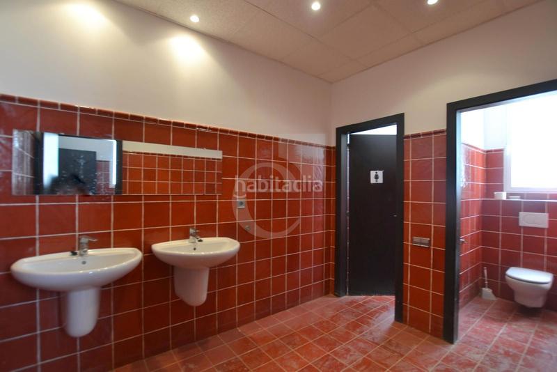 Foto 081ed8e9-ca47-4dd4-8d61-1ca9a474aad9. Alquiler local comercial local grandes dimensiones en Alfafar