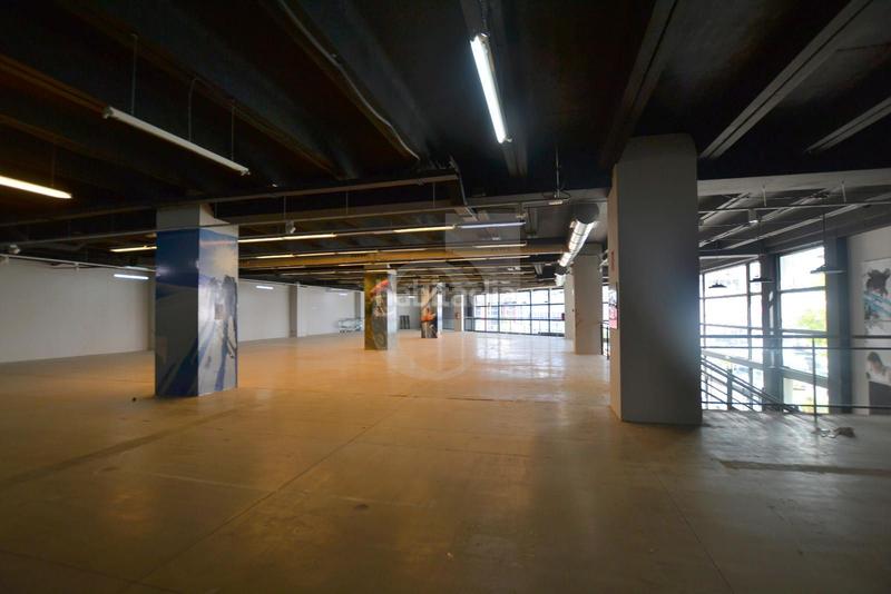 Foto 81a8d0cc-3e54-4ebb-ac98-49ec4e369d03. Alquiler local comercial local grandes dimensiones en Alfafar