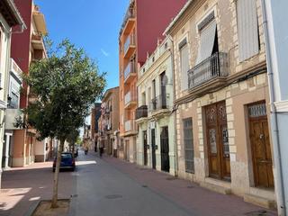 Casa adossada a El Cabanyal-El Canyamelar. Casas en el cabanyal
