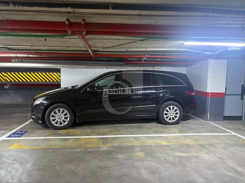 Foto 7dcd6475-df2d-4f5c-b332-b6a50f1c07de. Aparcament cotxe a Sant Francesc Valencia