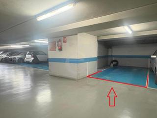 Aparcament cotxe a Sant Francesc. Plaza de garaje plaza ayuntamiento