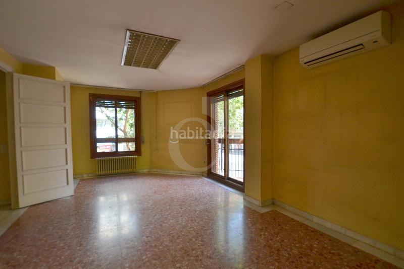 Foto 21c063fa-e89c-4cd2-b0e6-5fc9e2e316e0. Rent flat in Exposició Valencia