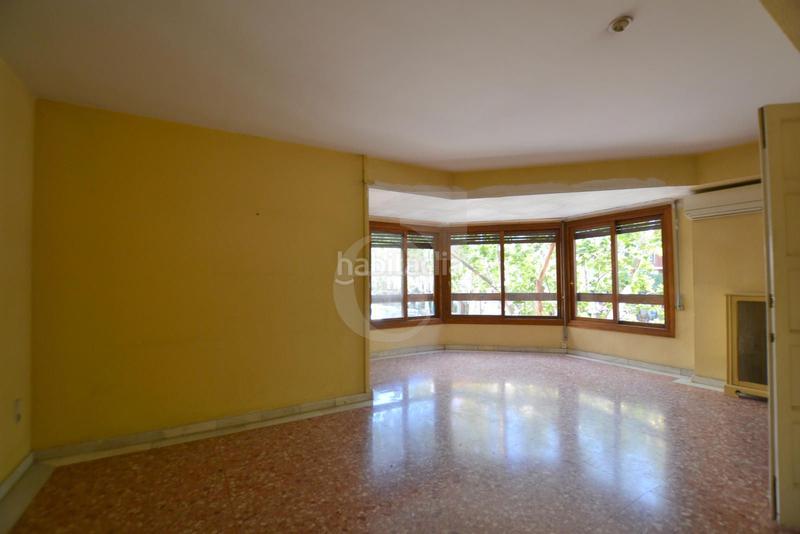 Foto bd2afc96-2813-4f9a-a029-74f1a5db053f. Rent flat in Exposició Valencia