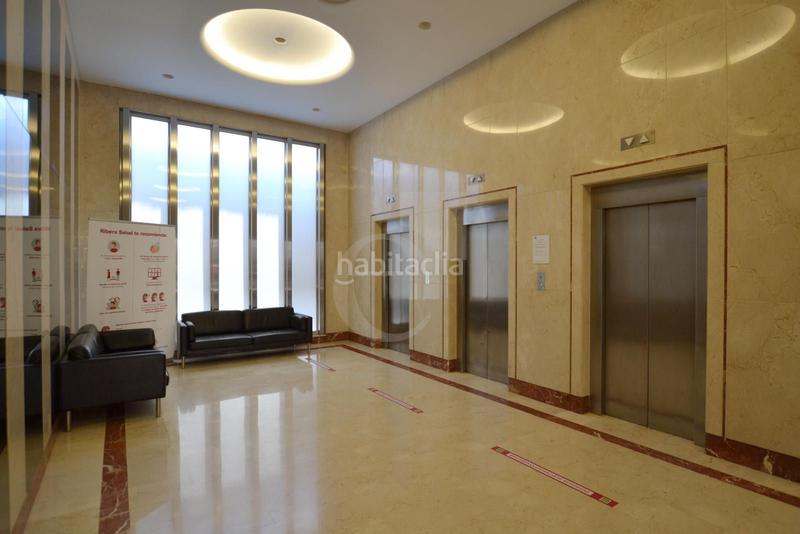 Foto fb38b919-db92-42fb-bc66-f3620c15cbc7. Alquiler oficina  en zona campanar en Barrio de Campanar Valencia