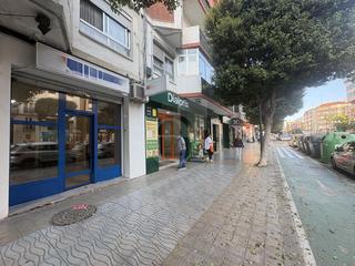 Location Local commercial à Puerto 211. Local comercial av puerto