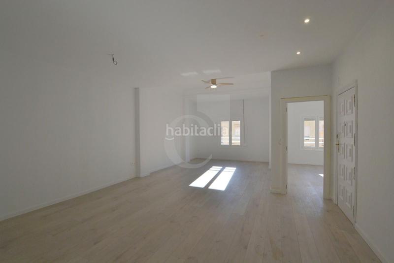 Foto e649e2e4-1bc1-415a-b37d-a6409416be07. Lloguer pis a Russafa Valencia