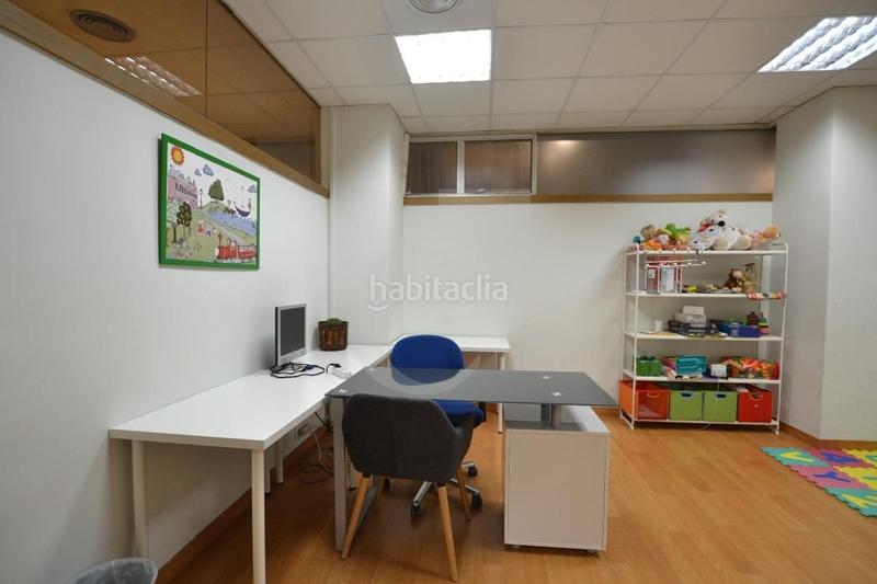 Foto 01a16279-3b5a-4077-9437-bd6c1863a6f5. Lloguer oficina amb calefacció a Jaume Roig Valencia