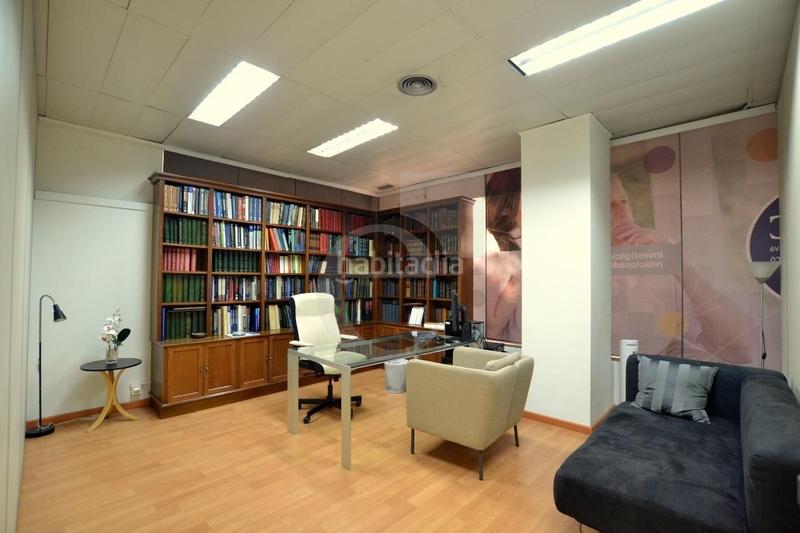 Foto 27b585e9-c2ea-41cc-bc71-9170298ca44e. Lloguer oficina amb calefacció a Jaume Roig Valencia