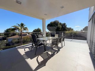 Alquiler Piso en El Vedat - Santa Apolonia. Piso en santa apolonia