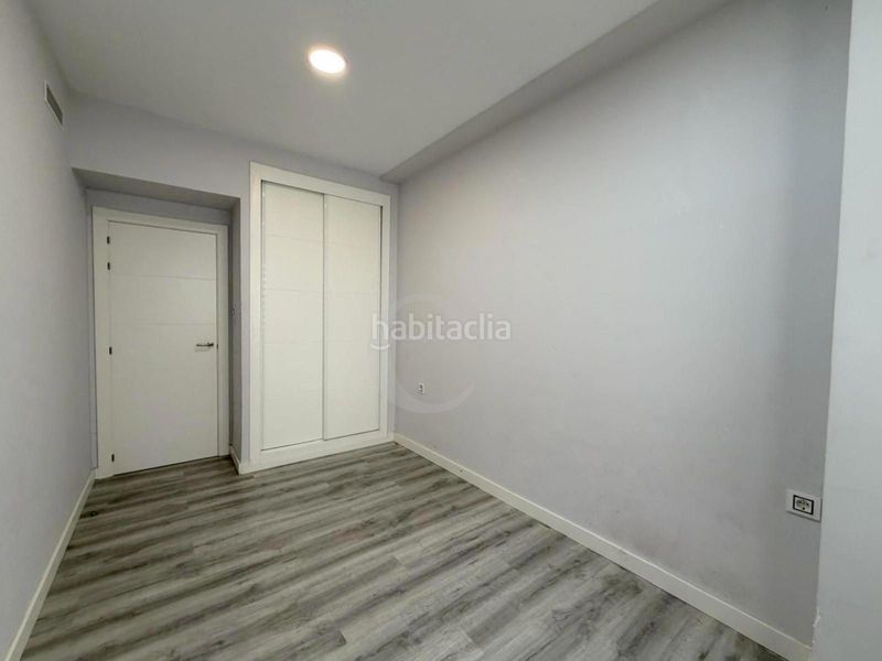 Ático vivienda con vistas al mar zona puerto en El Cabanyal-El Canyamelar Valencia - Imagen 10
