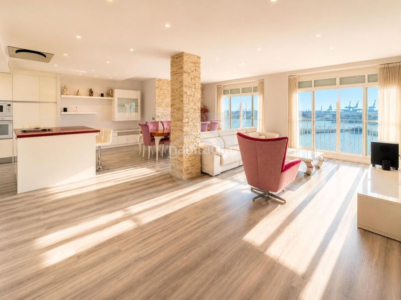 Ático vivienda con vistas al mar zona puerto en El Cabanyal-El Canyamelar Valencia