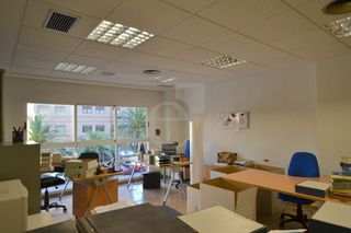 Rent Office space  Calle daniel balaciart. Oficina en primado reig