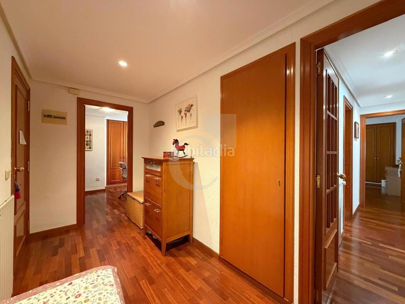 Foto daa77f88-f9b1-4341-8da8-cb48b885e69c. Pis a Ciutat Jardí Valencia