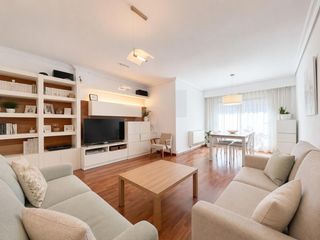 Etagenwohnung in Ciutat Jardí. Vivienda en venta en ciutat jardí