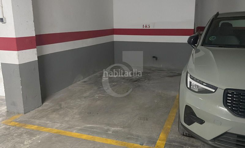 Foto 88c62c1c-b673-4b14-afa3-bb9066cfe274. Aparcament cotxe a Rocafort