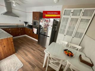 Haus in Oromana. Casa en venta en campo de las beatas, 4 dormitorios.