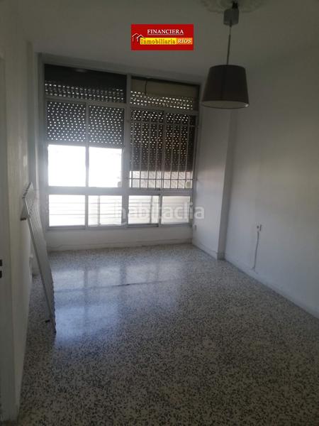Foto 0ea3414d-1f0d-473e-9166-5dfec5bb57a0. Piso  en venta en zona Centro, 3 dormitorios. en Alcalá de Guadaira