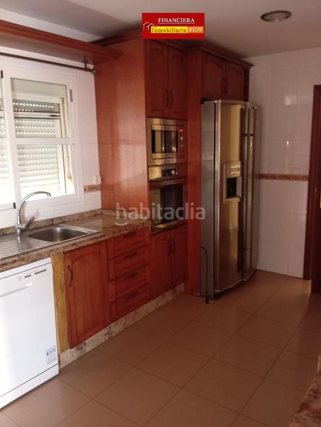 Foto f205db46-8a26-4d1f-88cb-b1132c14105f. Chalet  en venta en campo alegre, 5 dormitorios. en Alcalá de Guadaira