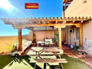 Chalet in Los Molinos. Chalet en venta en cruz de marchenilla, 4 dormitorios.