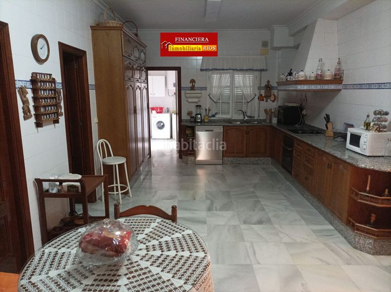Foto a103283f-9ad3-4b54-aad4-d8affda29e27. Alquiler casa  en alquiler en zona Centro. en Alcalá de Guadaira