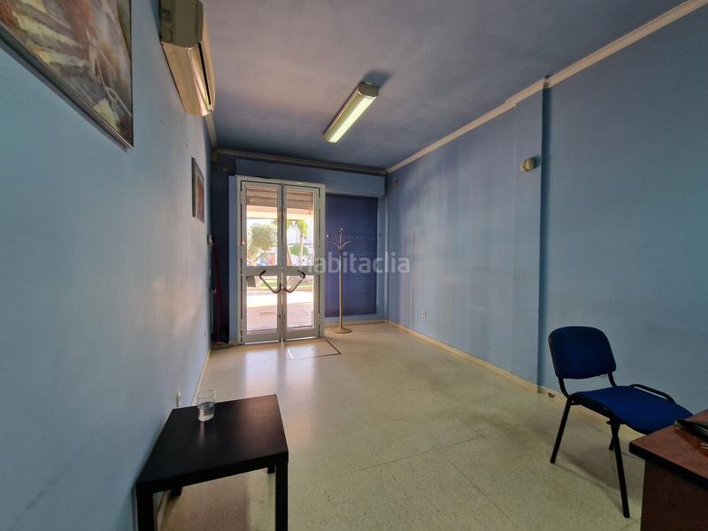 Foto 365a0ce7-f8a1-469a-a049-96277eb4afda. Local comercial amb calefacció a Umbrete