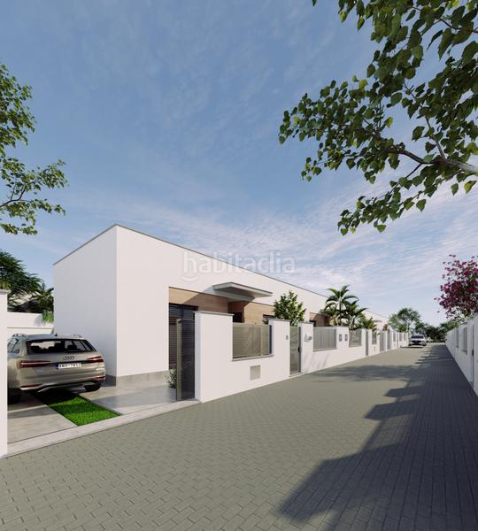 Foto 283f7a6b-363a-45a3-a23b-ebaa6dceab70. Casa aparellada amb aparcament a Colegio Europa Espartinas