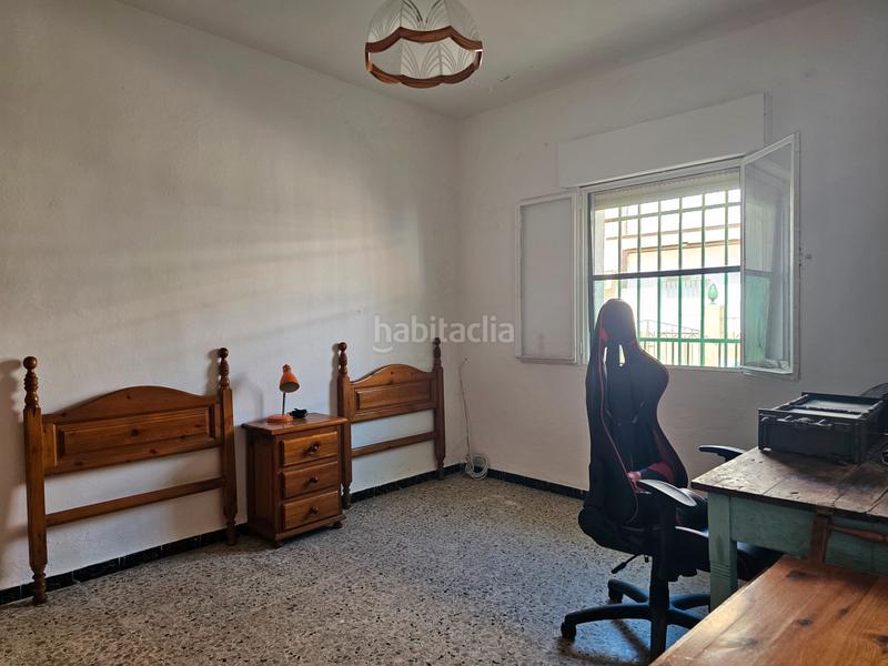 Foto 05438882-a186-425c-99ae-fcbe8a3f37e9. Casa adosada ocasión!!! gran casa de pueblo con amplio patio trasero y posibilidad de preparar dos viviendas!!! en Salteras