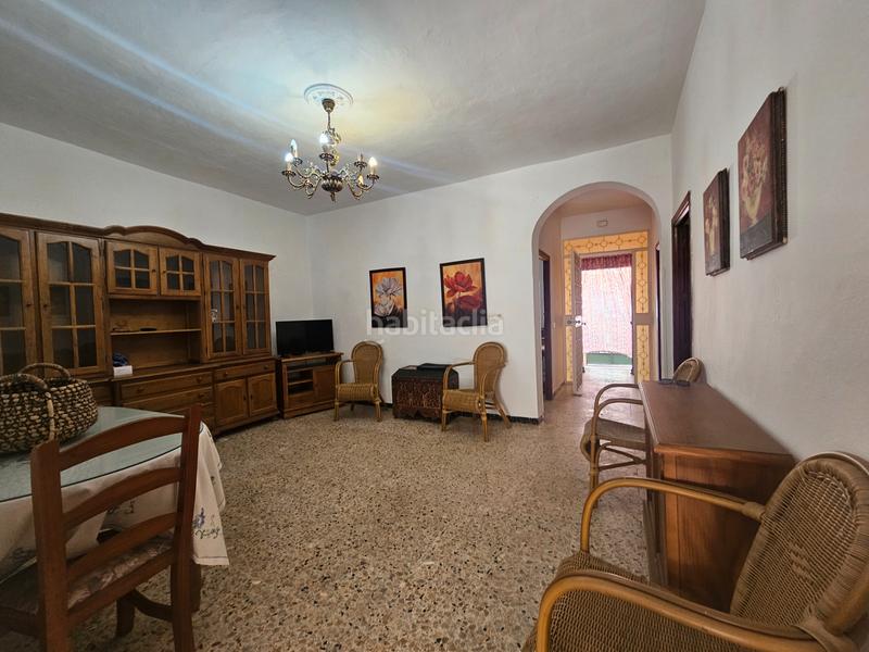 Foto 53f5bef4-e672-41c0-b48d-131c636464b2. Casa adosada ocasión!!! gran casa de pueblo con amplio patio trasero y posibilidad de preparar dos viviendas!!! en Salteras