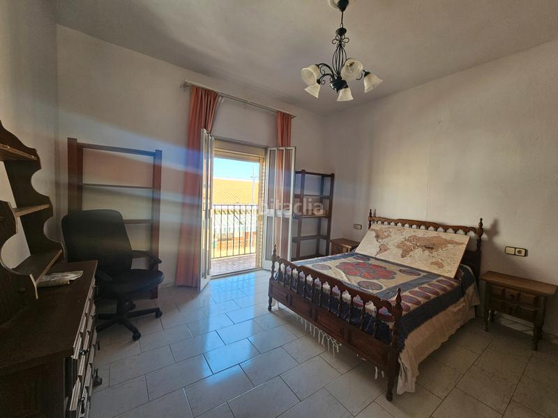 Foto 5575b5cb-f778-4970-805f-642168518287. Casa adosada ocasión!!! gran casa de pueblo con amplio patio trasero y posibilidad de preparar dos viviendas!!! en Salteras