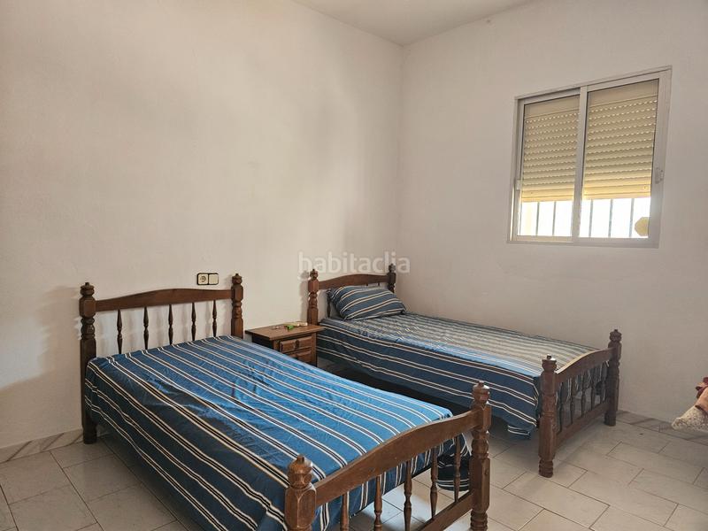 Foto e19f56d6-5190-4131-a970-e1c7243df9e9. Casa adosada ocasión!!! gran casa de pueblo con amplio patio trasero y posibilidad de preparar dos viviendas!!! en Salteras