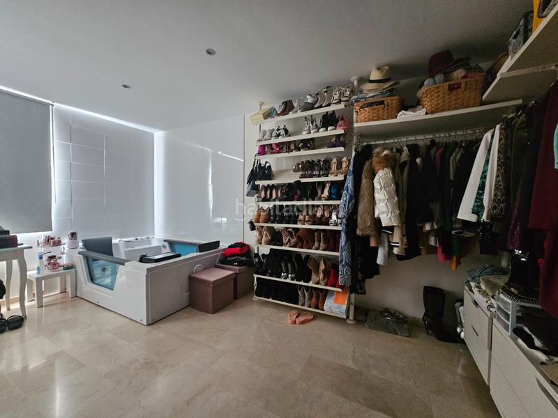 Foto 31c0ea8d-1fc1-45da-91f9-5d00ceeba6ac. Chalet ocasión!!! espectacular chalet independiente de diseño con piscina y amplia parcela!! en Espartinas