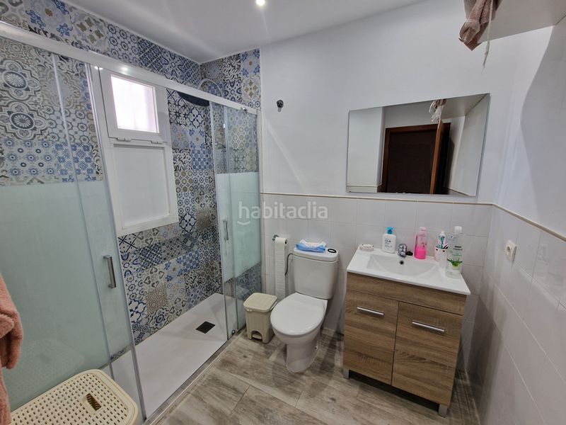 Foto 209b9667-482d-43f6-b207-8b886fe95046. Casa adossada amb calefacció aparcament a Benacazón