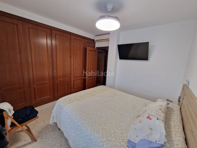 Foto 4ded9046-5e8c-4929-ab58-69c694ce98e0. Casa adossada amb calefacció aparcament a Benacazón