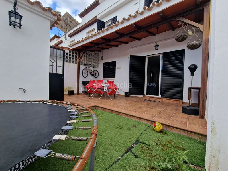 Foto 6f19d8e7-63f2-46c6-9a03-578ce74696d3. Casa adossada amb calefacció aparcament a Benacazón