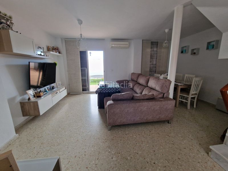 Foto 76a030e3-f3b4-4c82-a677-0e6eb7fa8163. Casa adossada amb calefacció aparcament a Benacazón