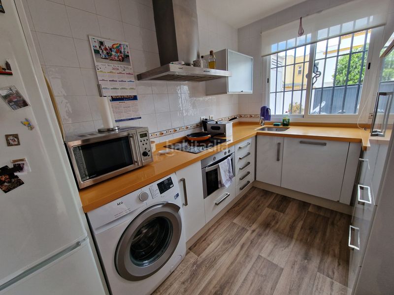 Foto 9d779163-8623-46dd-90fa-072e9ebb2fe5. Casa adossada amb calefacció aparcament a Benacazón