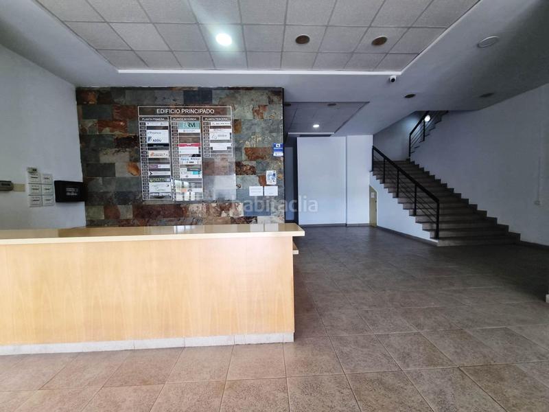 Foto 2018dbde-ea7e-491c-8b35-7dcef09f86f3. Ufficio in Avenida Juan Diego Bormujos